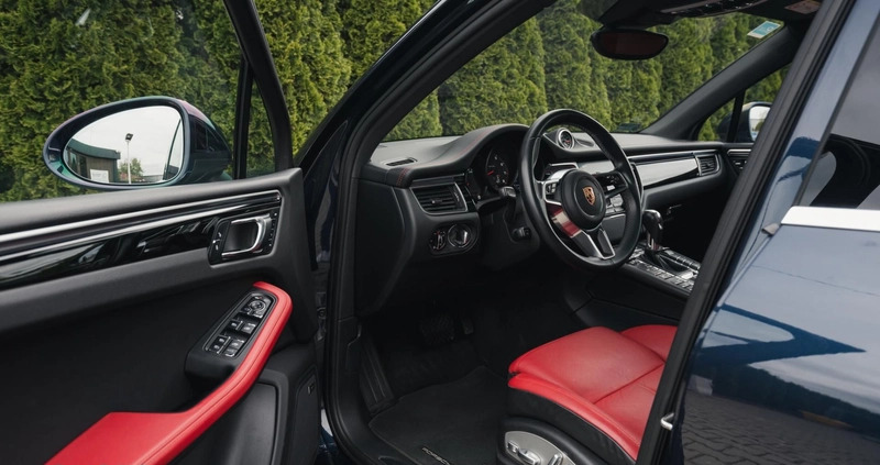 Porsche Macan cena 159999 przebieg: 127366, rok produkcji 2017 z Wojkowice małe 742